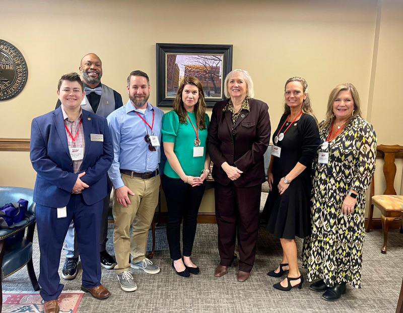 Members of Tennessee Mortgage Bankers stopped by to discuss legislation of importance to their industry.