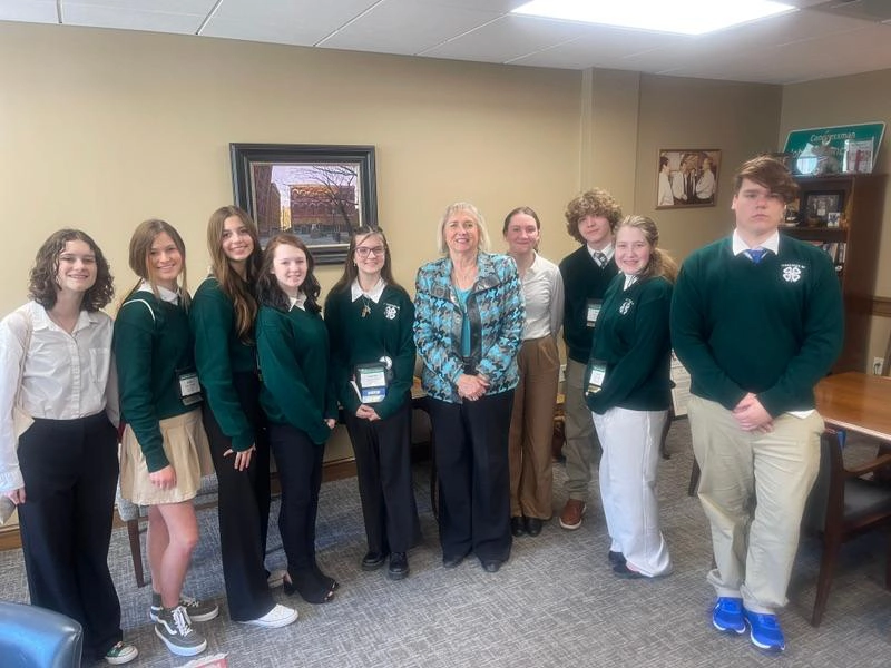 4-H students stopped by while they were at the Capitol