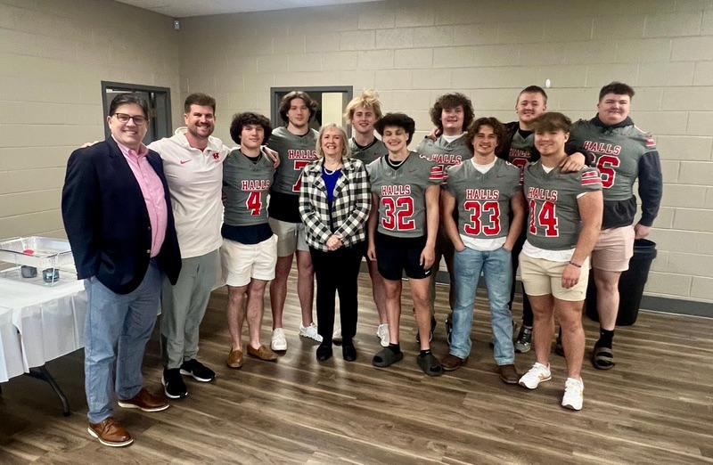 I always enjoy attending the Halls Business & Professional Club's Good Friday breakfast. The Halls High School football team helped serve the breakfast.